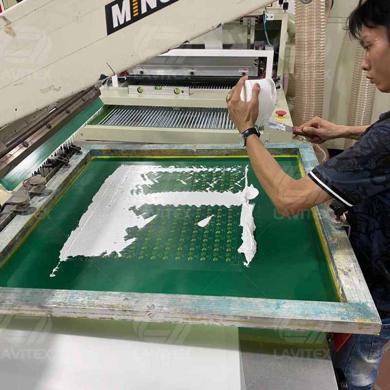 In tem lụa tại Bình Dương – Chất lượng vượt trội, giá thành cạnh tranh 13 dich vu in tem pet chuyen nhiet lavitex 221109 16