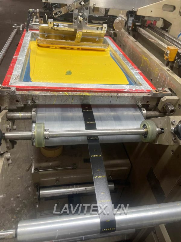 In tem lụa tại Bình Dương – Chất lượng vượt trội, giá thành cạnh tranh 6 Khung in tem lụa